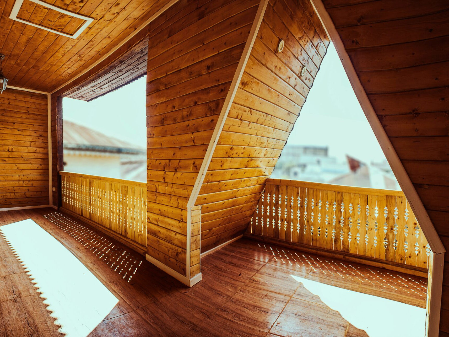 Pecky cypress character